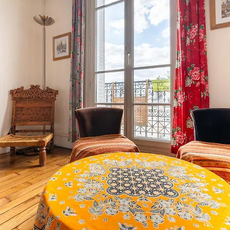 Vintage 1bd With Balcony Batignolles * Paris